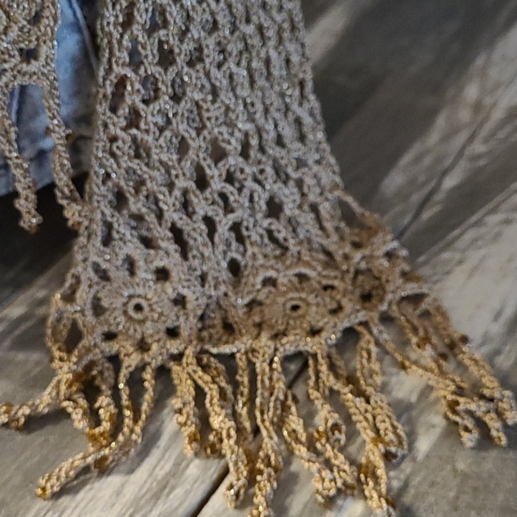 NWOT NEW GOLD SHIMMER CROCHET FRINGE SMALL SWEATER - Picture 10 of 16